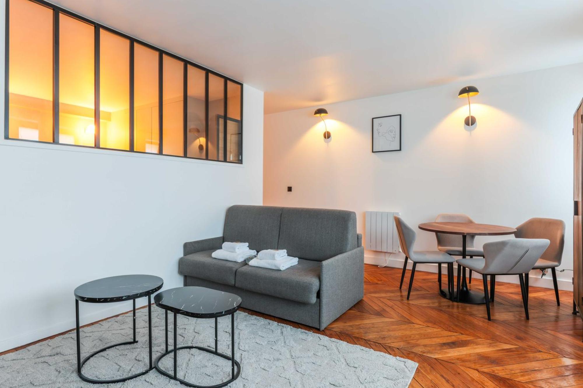 CMG Pyrénée-Porte de Montreuil - G Parigi Esterno foto