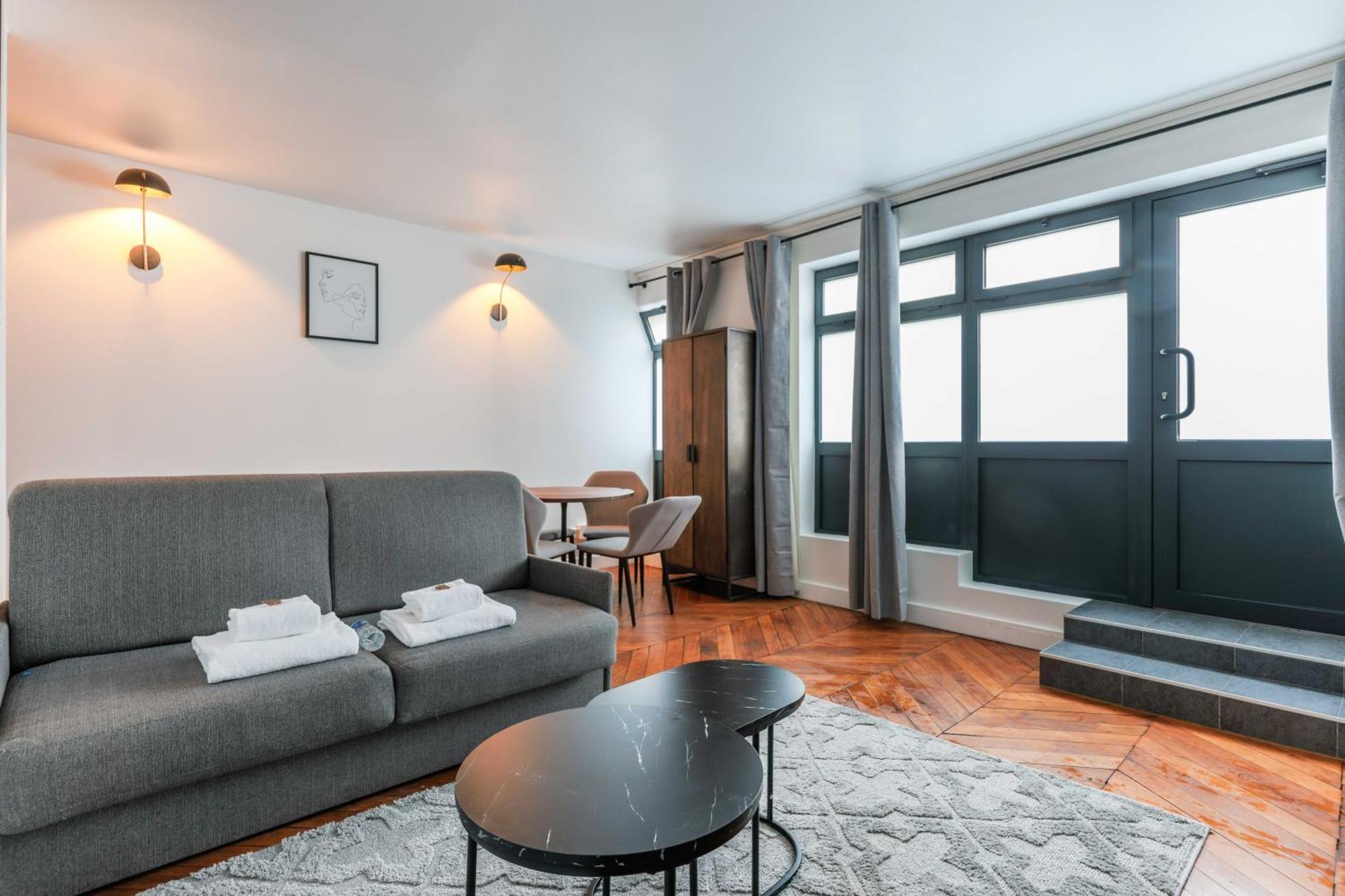 CMG Pyrénée-Porte de Montreuil - G Parigi Esterno foto