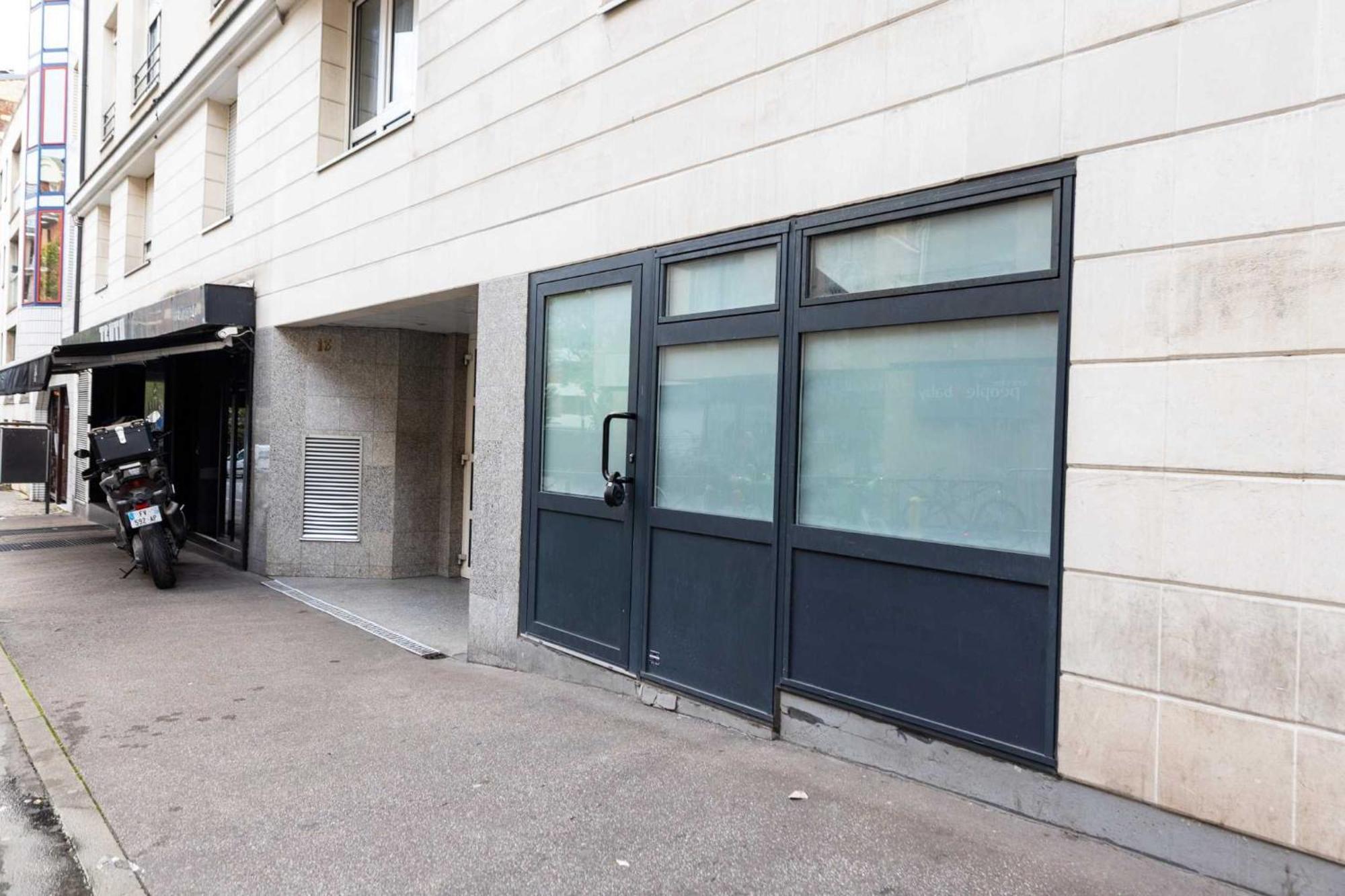 CMG Pyrénée-Porte de Montreuil - G Parigi Esterno foto